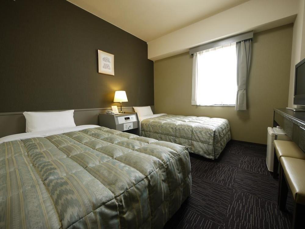 Hotel Route-Inn Toyama Ekimae Eksteriør billede