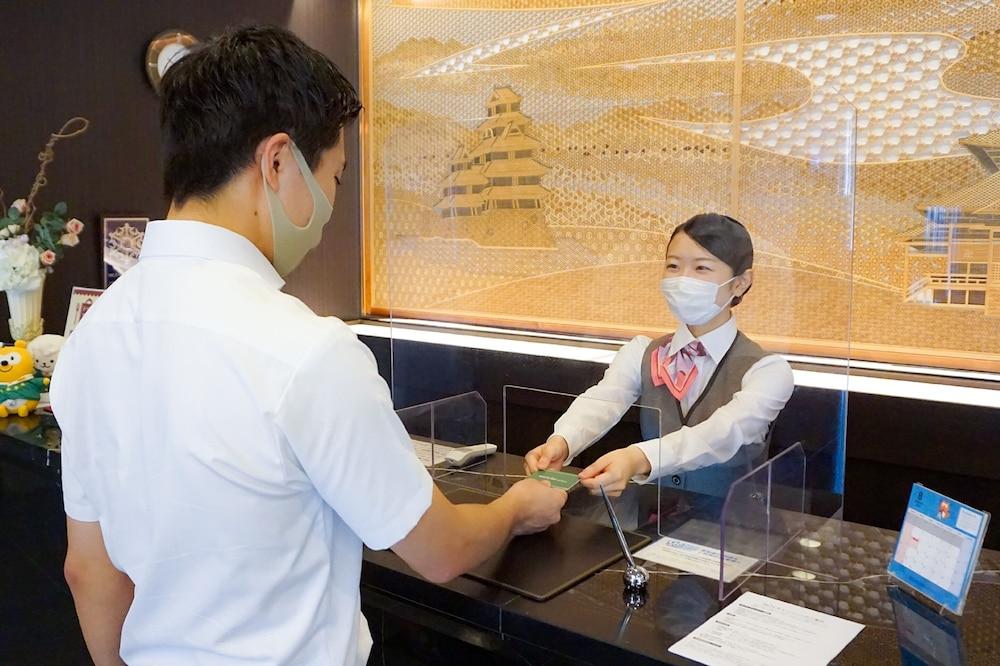 Hotel Route-Inn Toyama Ekimae Eksteriør billede