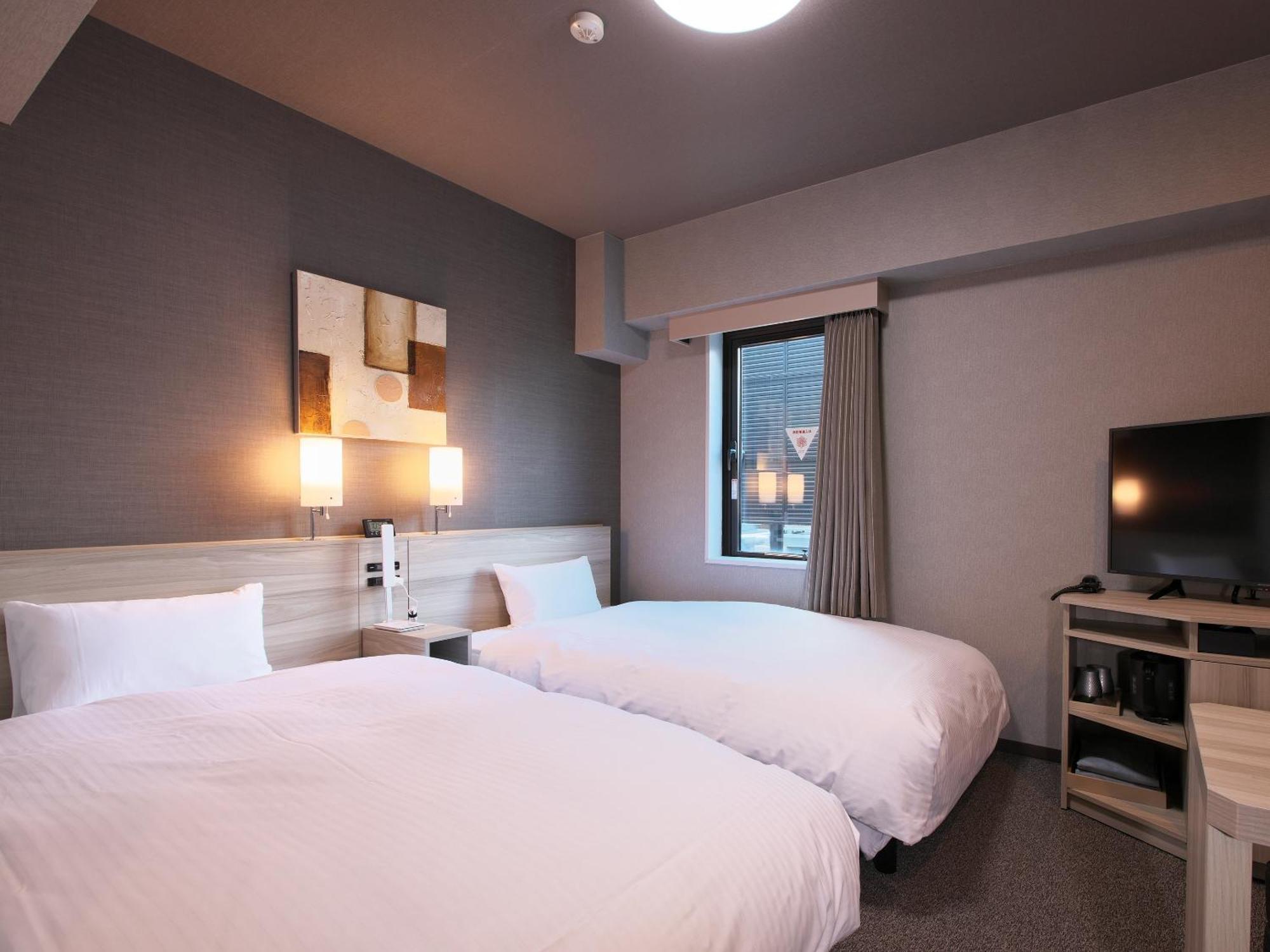 Hotel Route-Inn Toyama Ekimae Eksteriør billede