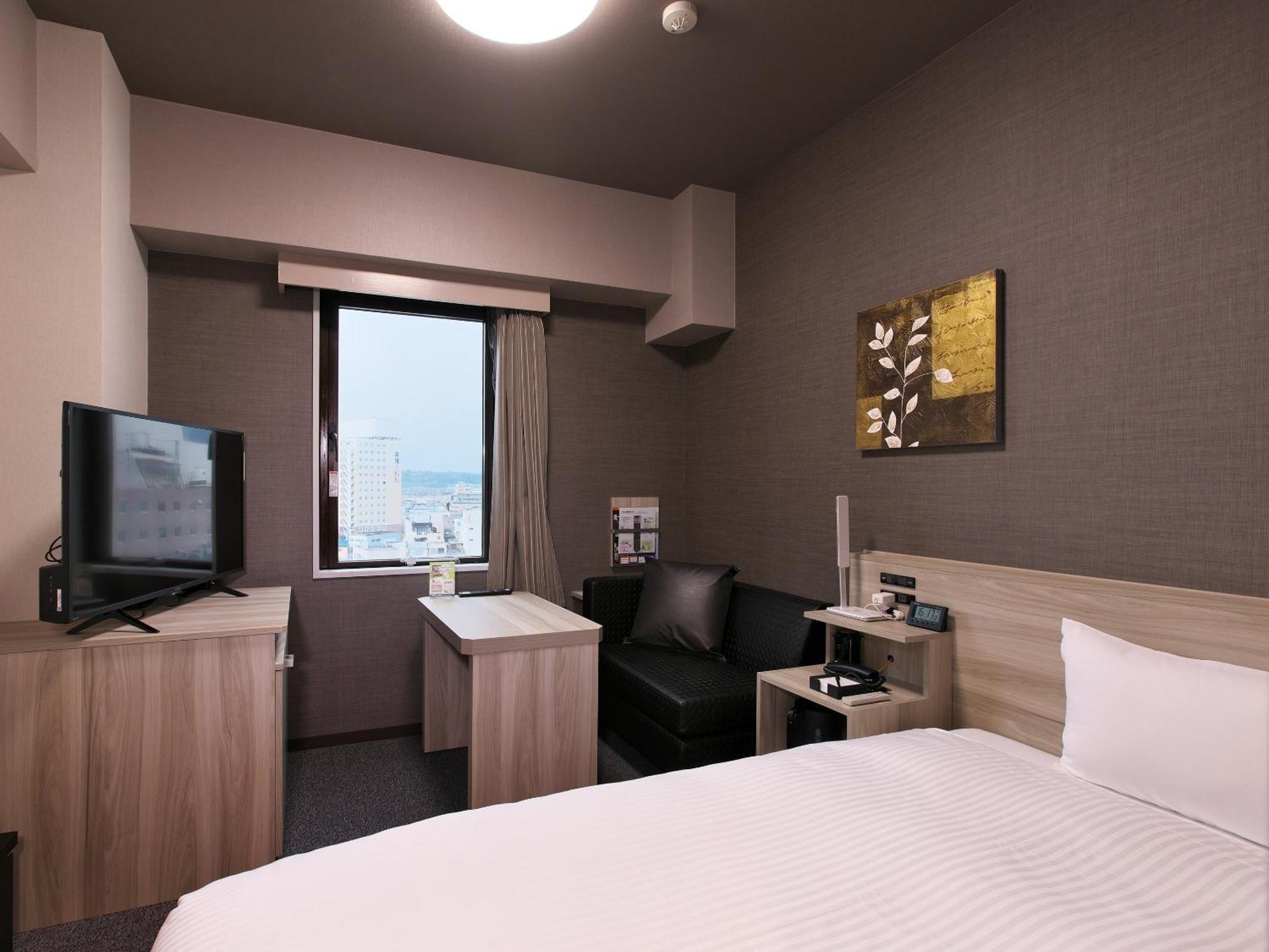 Hotel Route-Inn Toyama Ekimae Eksteriør billede