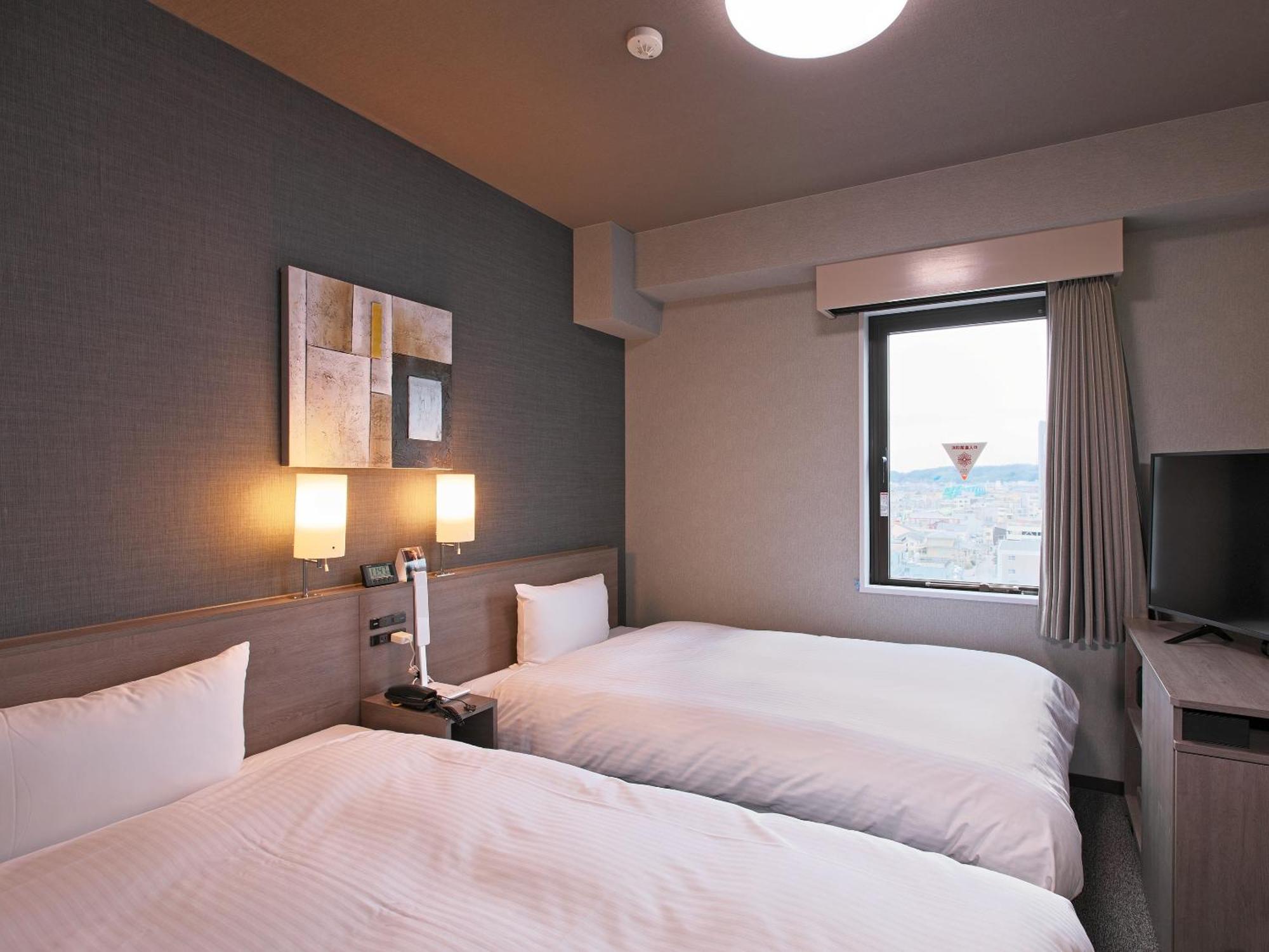 Hotel Route-Inn Toyama Ekimae Eksteriør billede